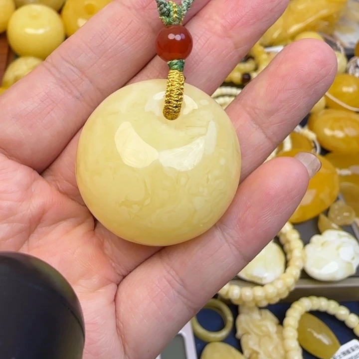 未镶嵌颈饰蜜蜡天然蜜蜡