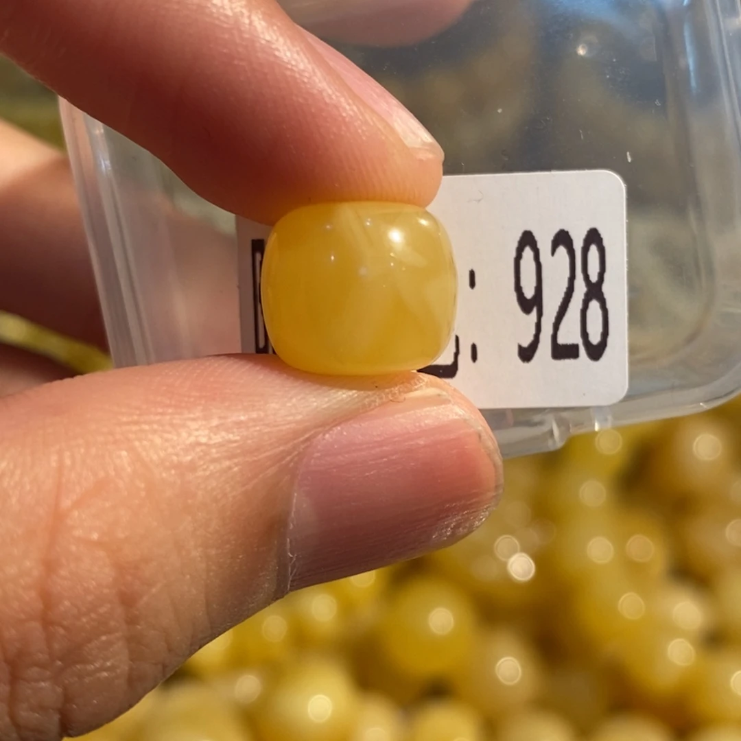 蜜蜡未镶嵌珠宝奇石928