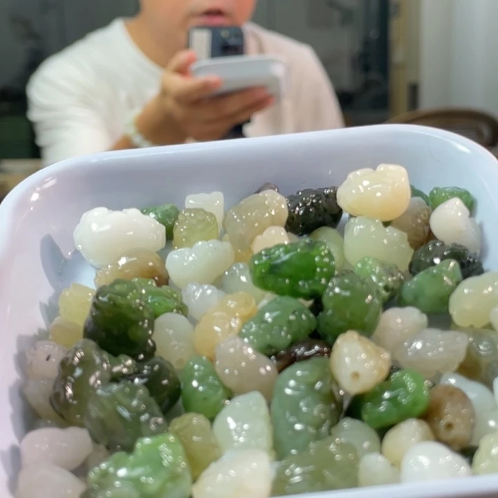 和田玉未镶嵌颈饰拍一发一