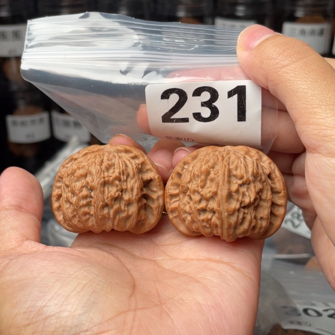 文玩核桃把件全品43闷白