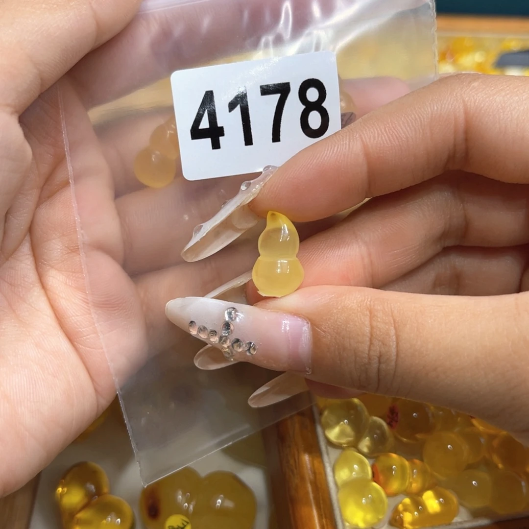 ༂***༆琥珀未镶嵌珠宝奇石