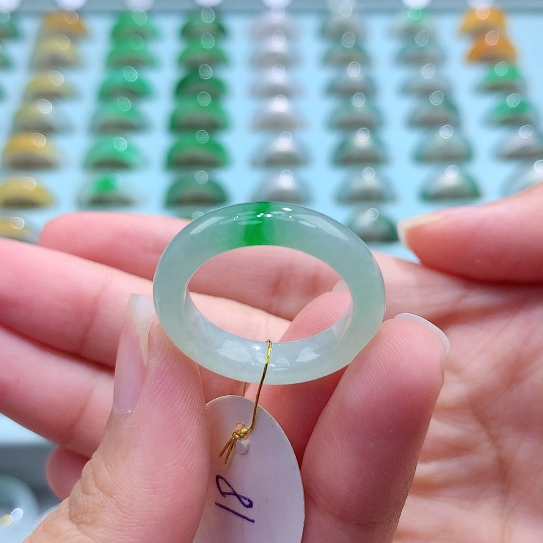 未镶嵌戒指翡翠18圈