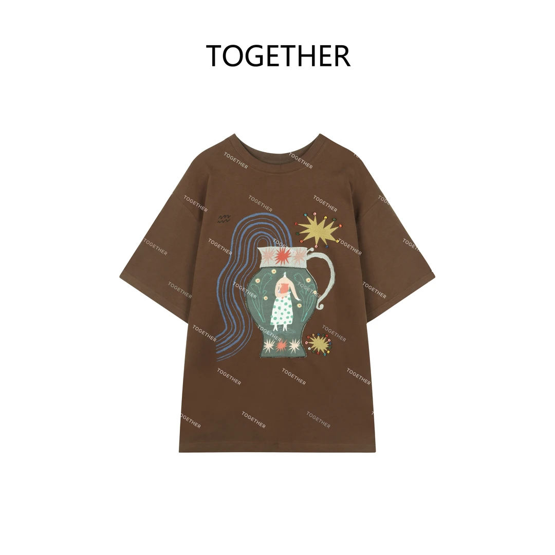 【TOGETHER】·  · 秋季美式圆领贴布印花设计感短袖T恤W9353