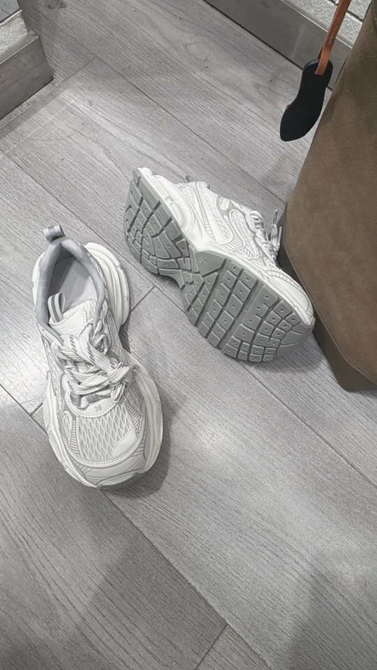 欧洲站新款休闲老爹鞋女系带时尚潮流做旧脏脏男3XXXL百搭情侣款