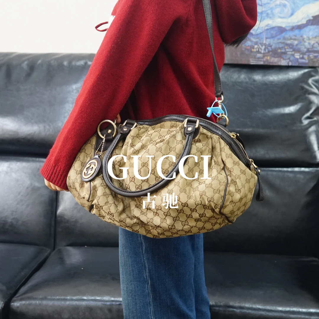 95新 GUCCI/古驰 老花斜挎包/XS01517052/7052
