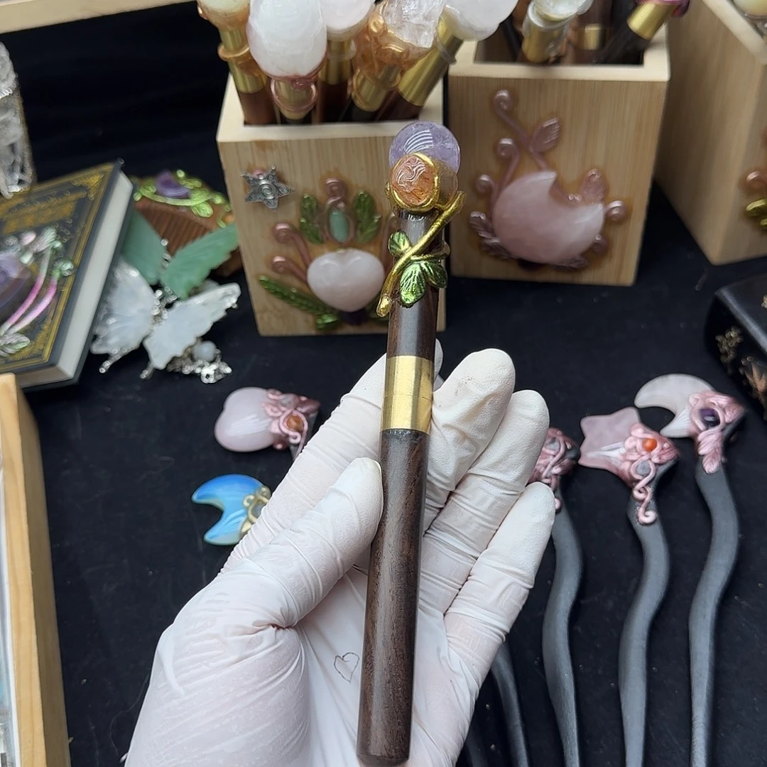 N***g未镶嵌颈饰水晶紫水晶