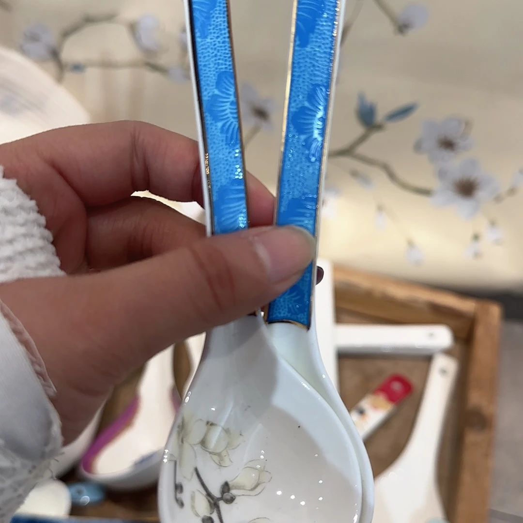 骨瓷骨瓷珐琅彩工艺