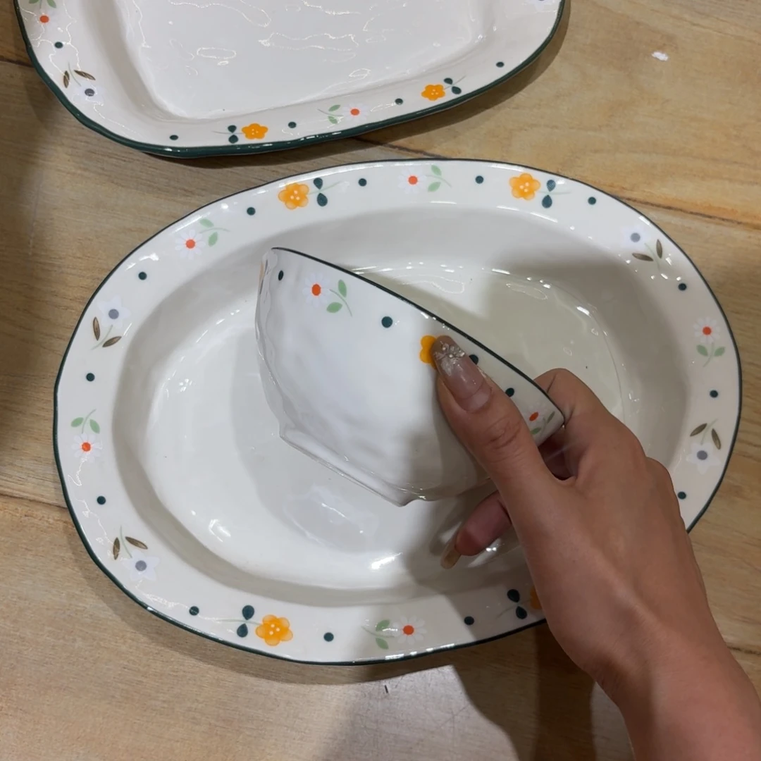 书****?两个碗两个盘子