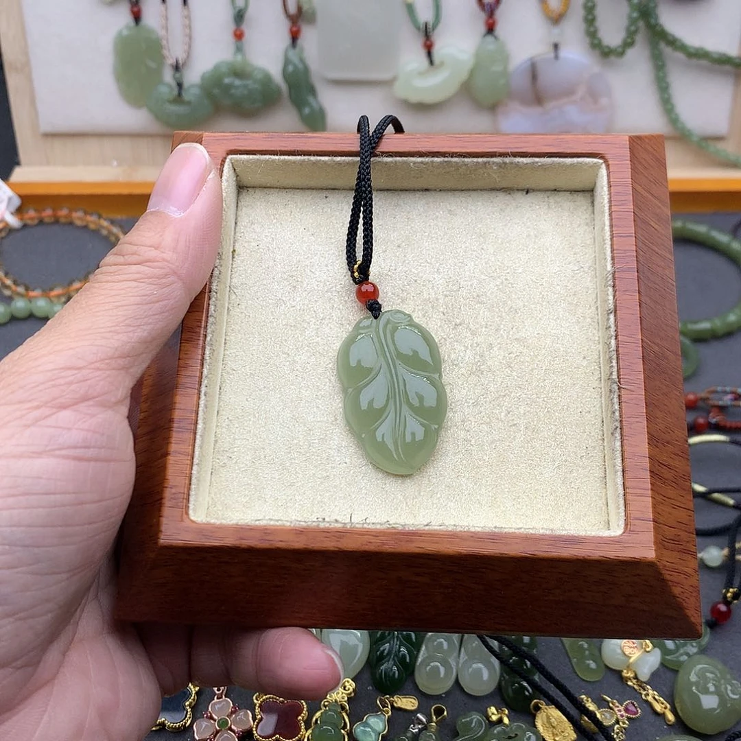 和田玉吊坠(不含链)未镶嵌