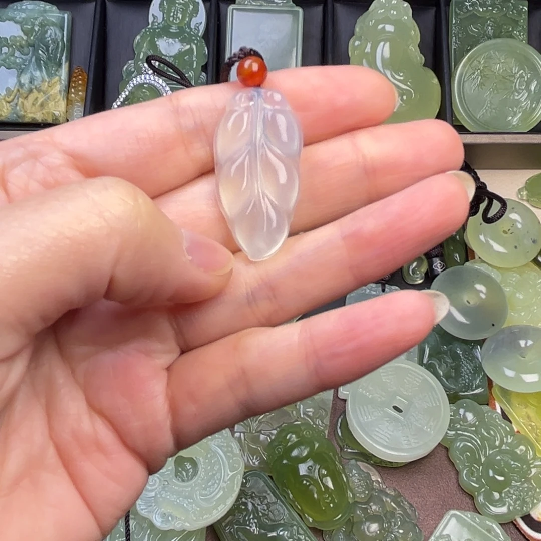 蛇纹石玉未镶嵌吊坠(赠链)