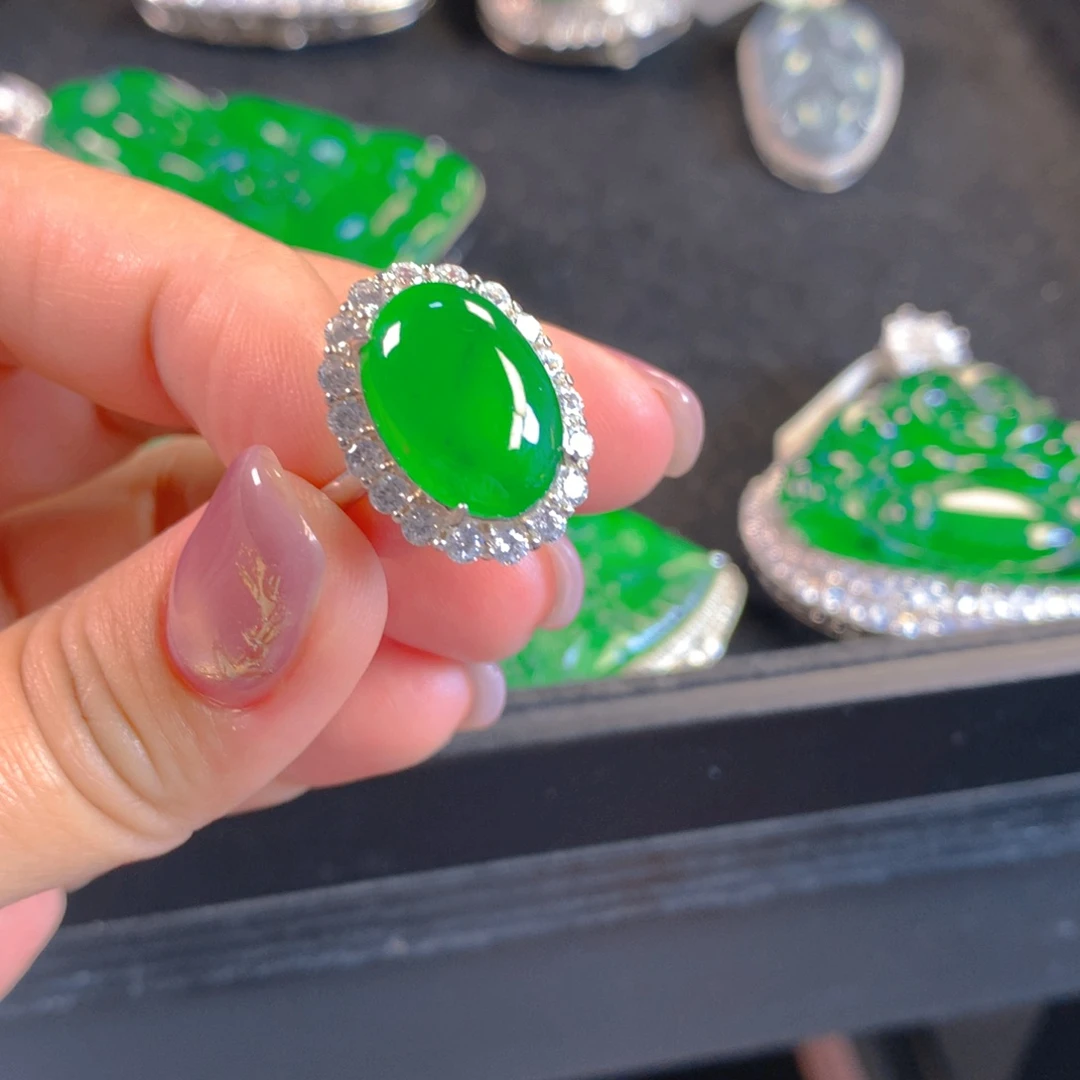 翡翠颈饰银S925镶嵌翡翠