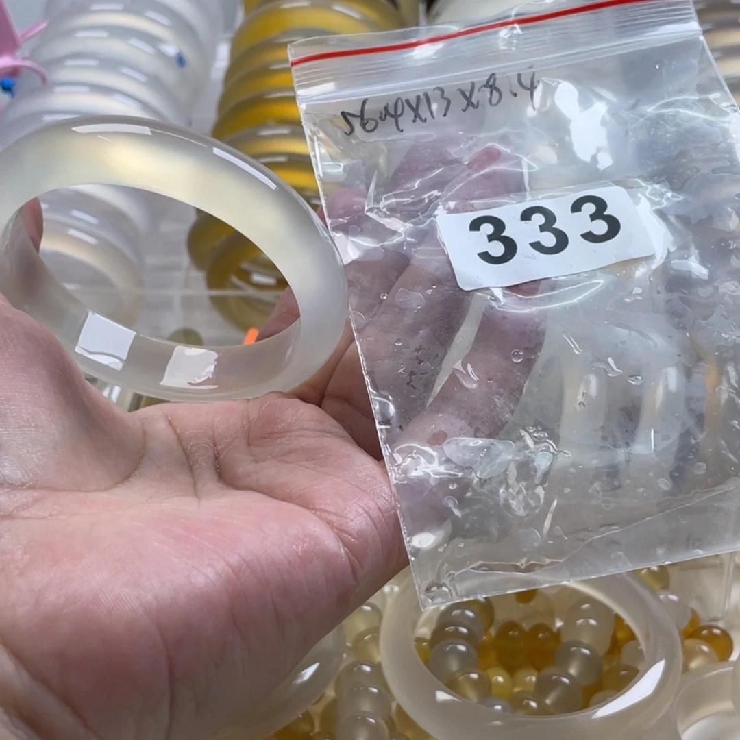 手镯玛瑙/玉髓未镶嵌P***?