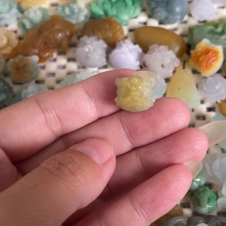 定制翡翠未镶嵌翡翠