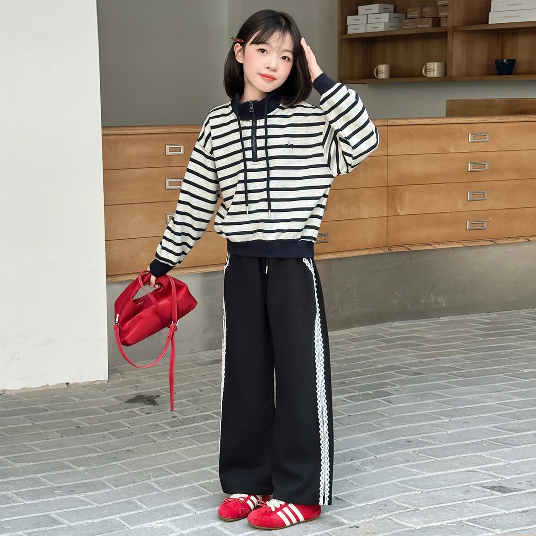 女童秋装套装2025新款时髦女孩秋季休闲条纹卫衣裤子秋天两件套潮