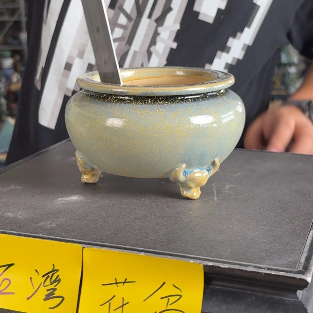 。一风堂石湾花盆 内10*7气孔