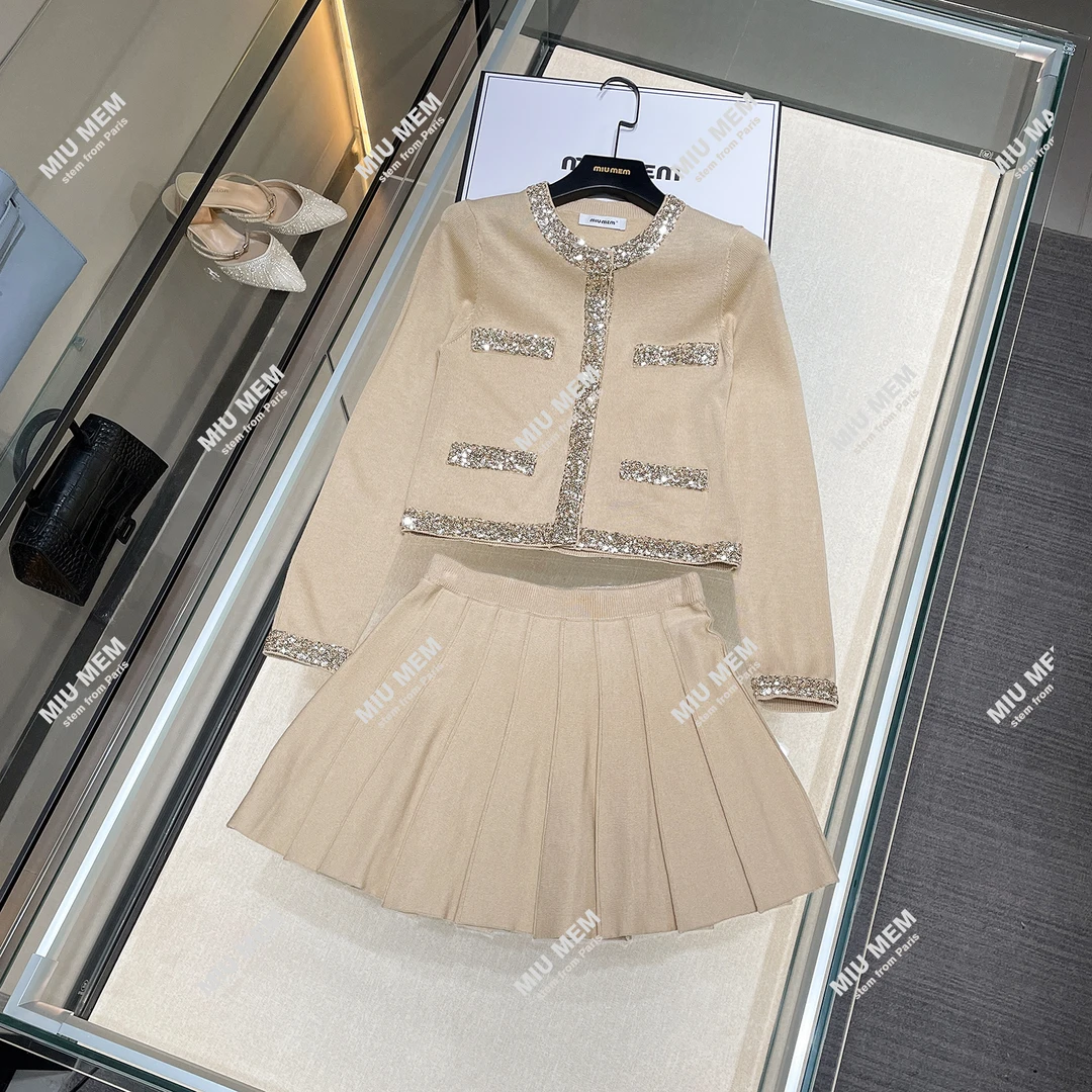 MIUMEM现货早秋女装休闲风亮片针织套装宽松开衫+百褶短裙 DY5076