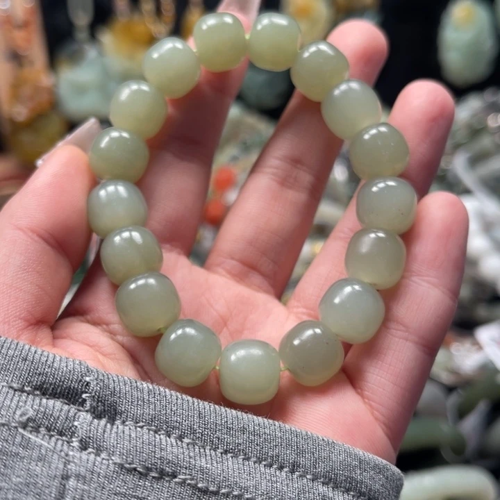 和田玉（糖玉）未镶嵌手链