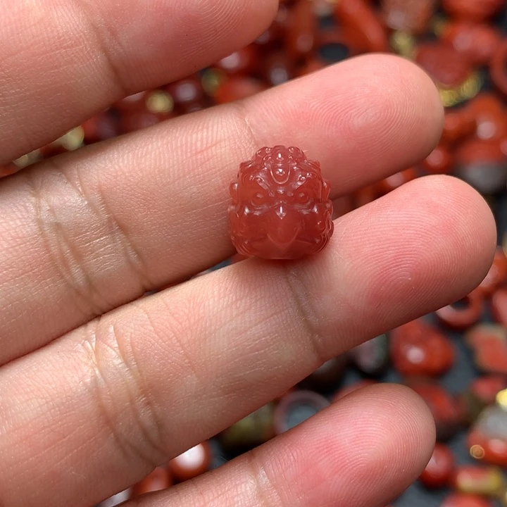 南红玛瑙未镶嵌颈饰