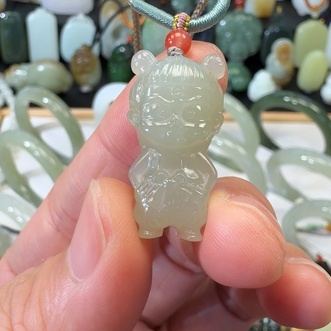 和田玉未镶嵌颈饰