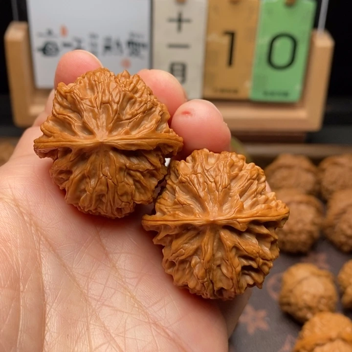 文玩核桃把件苹果园39