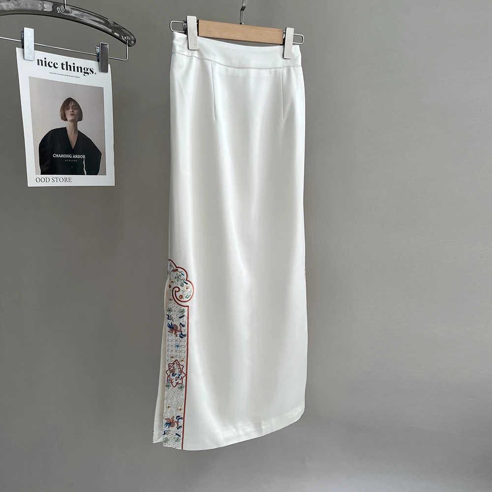 新中式半身裙女春秋新款复古气质腰裙高级感重工刺绣开叉中长半裙