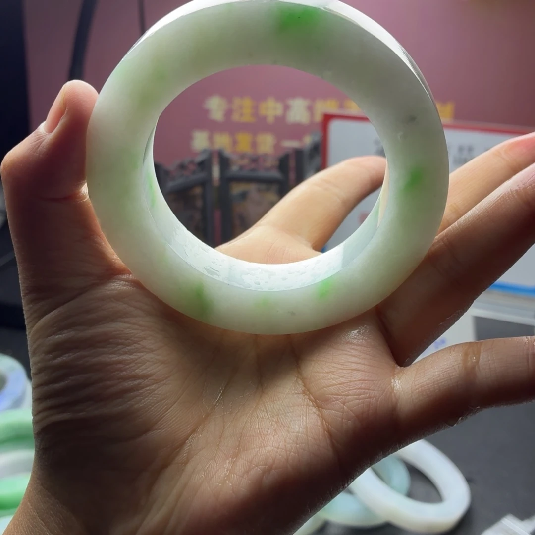 糖****定制翡翠未镶嵌缅A翡翠多样性发一