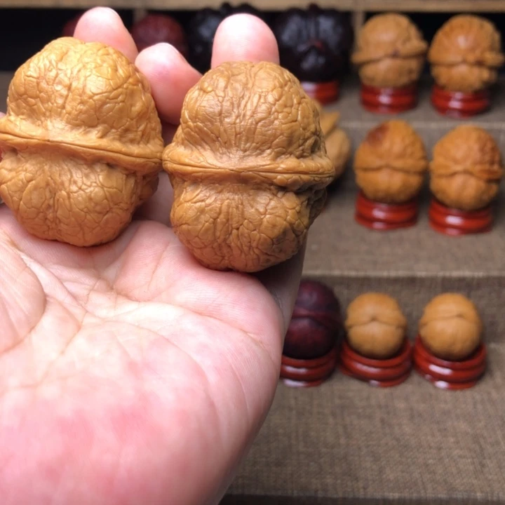 文玩核桃把件33方尊43