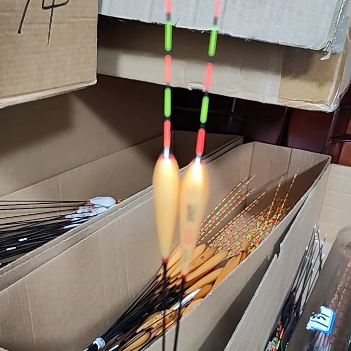 黄色鱼漂短款随机发6支