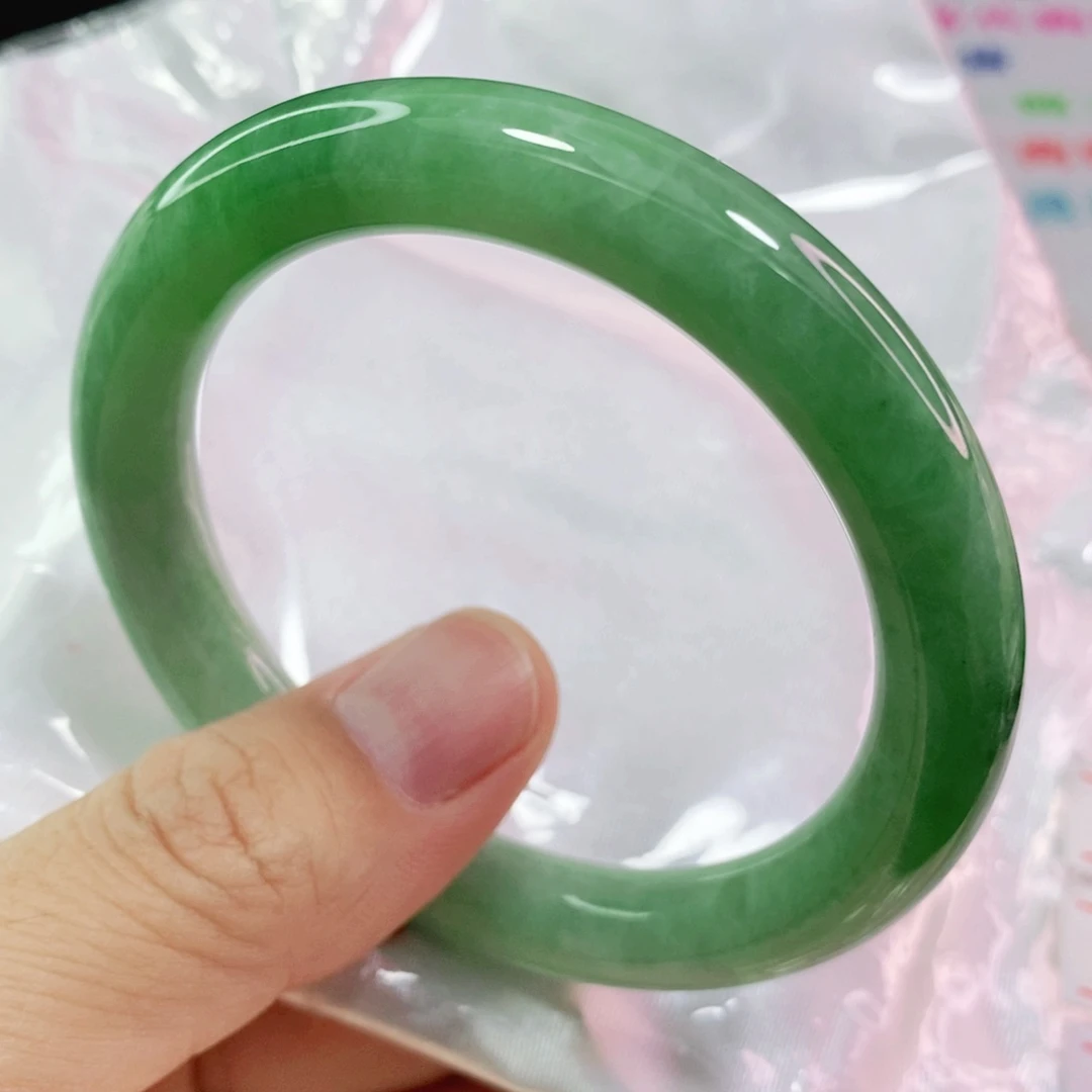 翡翠手镯未镶嵌53-55圈口圆条