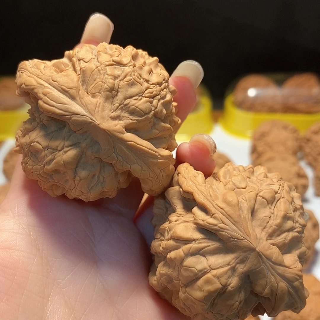 文玩核桃把件54精品龙鼎