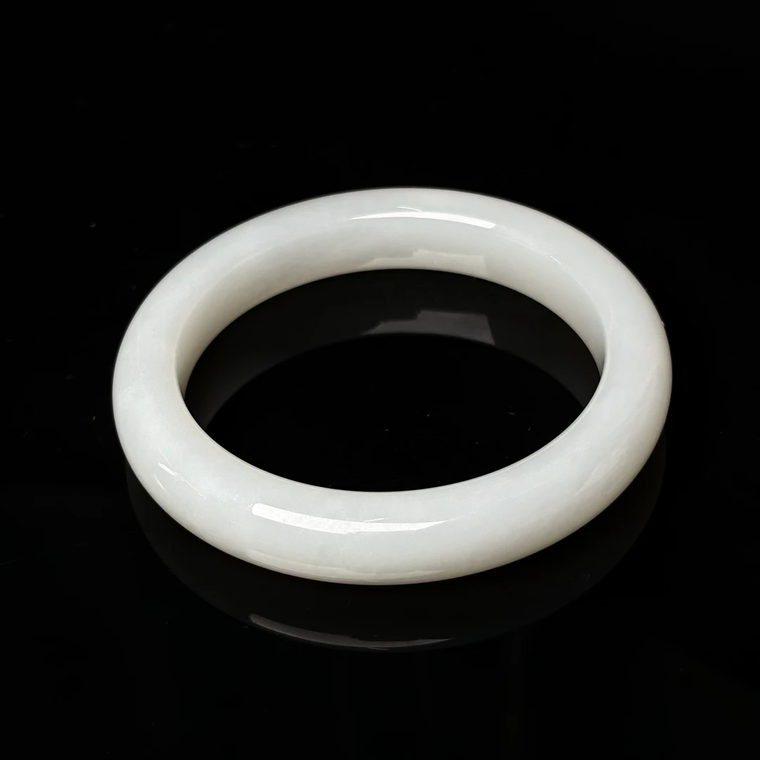 712057#和田玉新疆羊脂白玉57圈手镯 经典大气时尚百搭女士白色