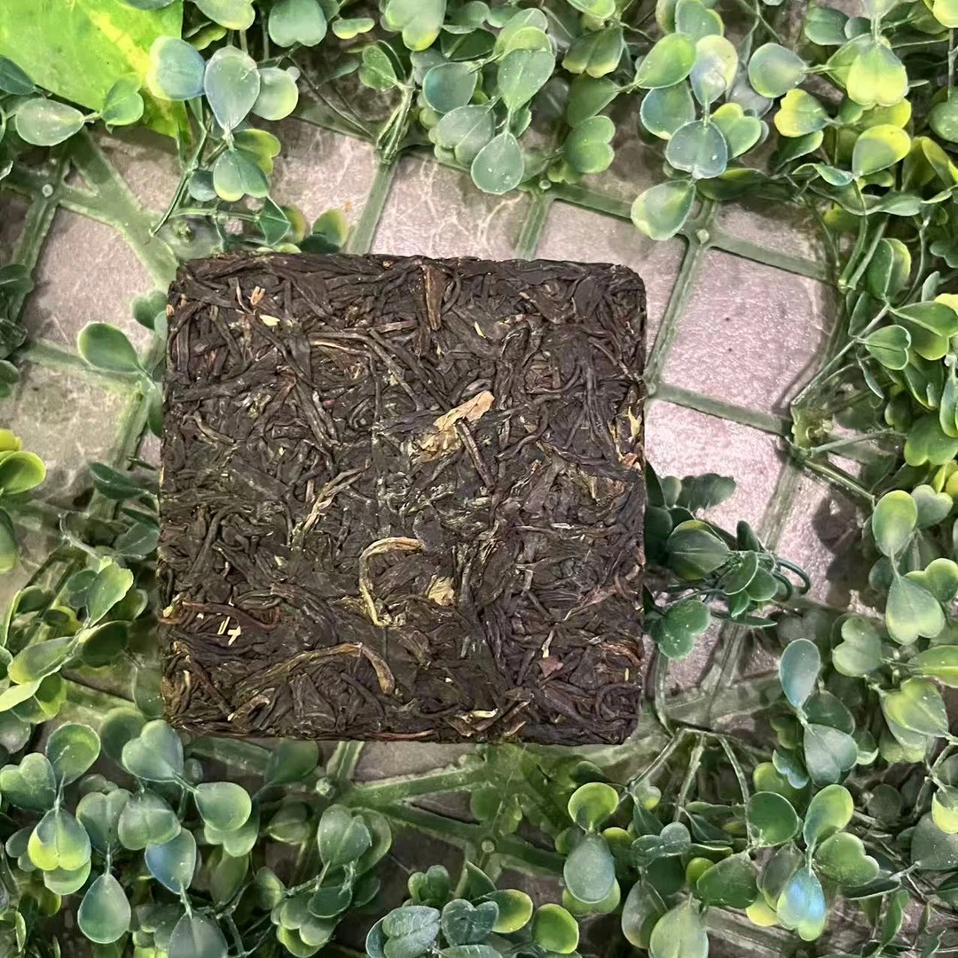 雨腾妹夫太J生W物“一S二 R生S 三S物 Z生X”紫芽200g/砖生茶(6月8）