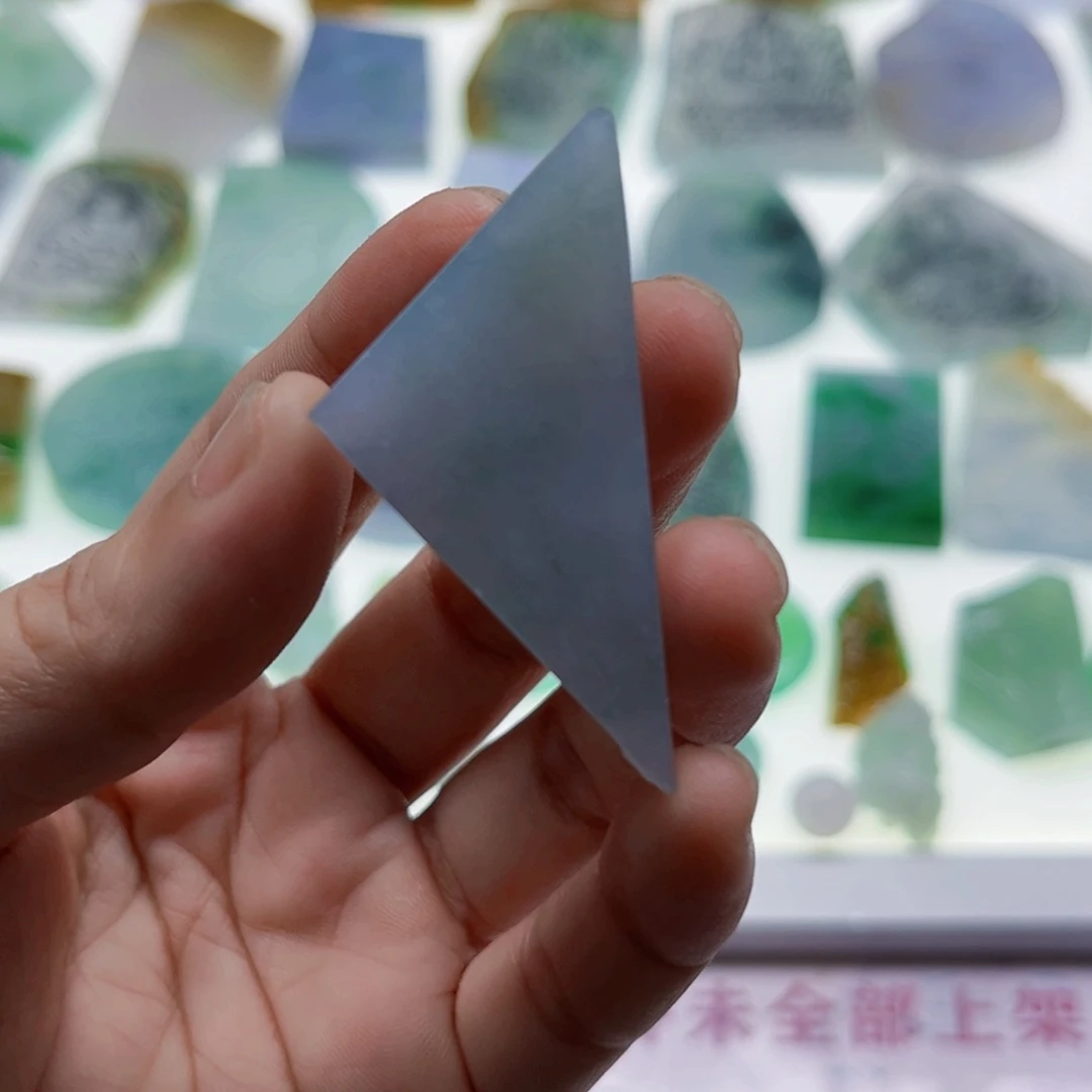 定制翡翠未镶嵌天然翡翠a货