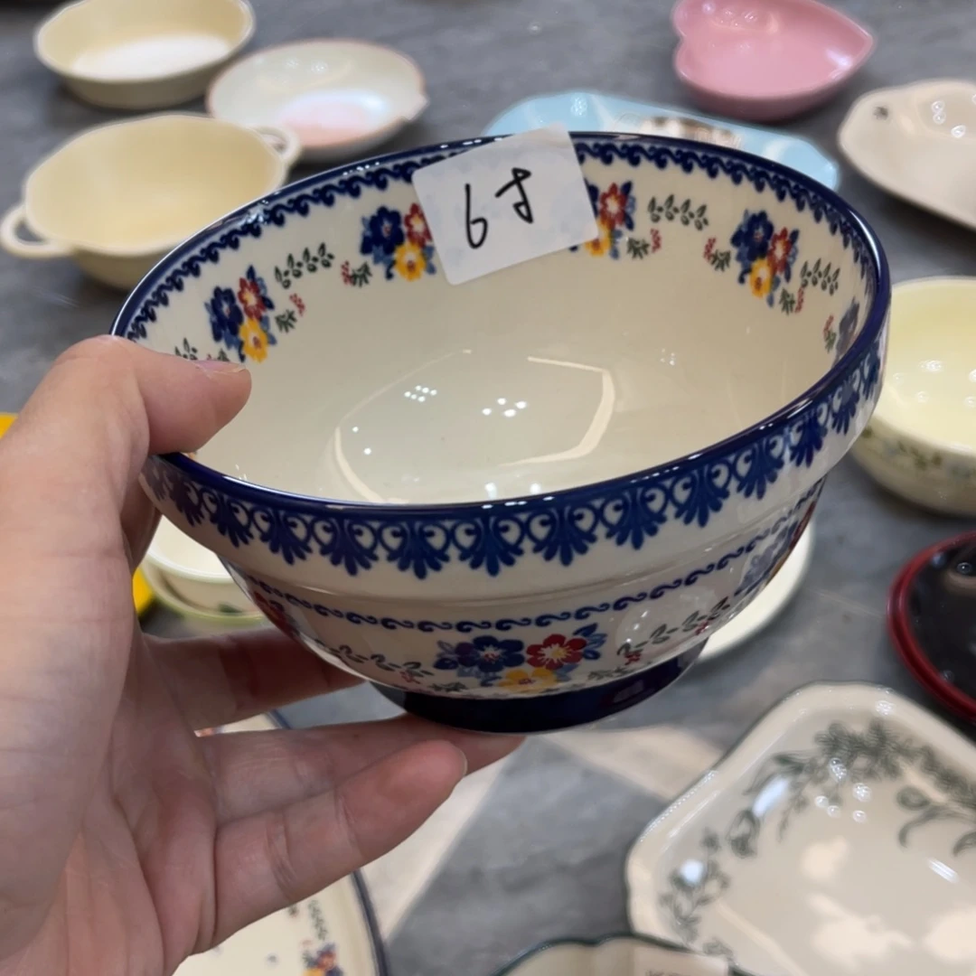陶瓷微瑕餐具介意勿拍，满18飞！
