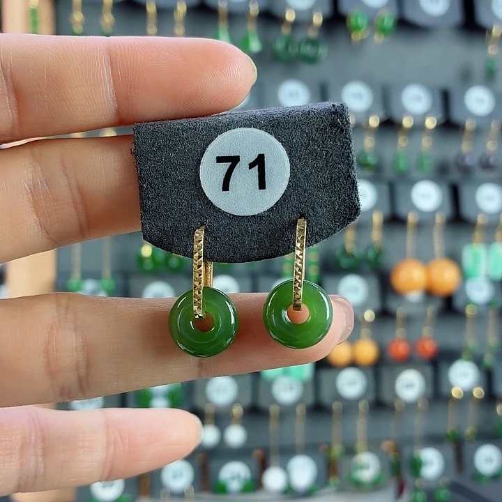 和田玉18K金镶嵌耳饰