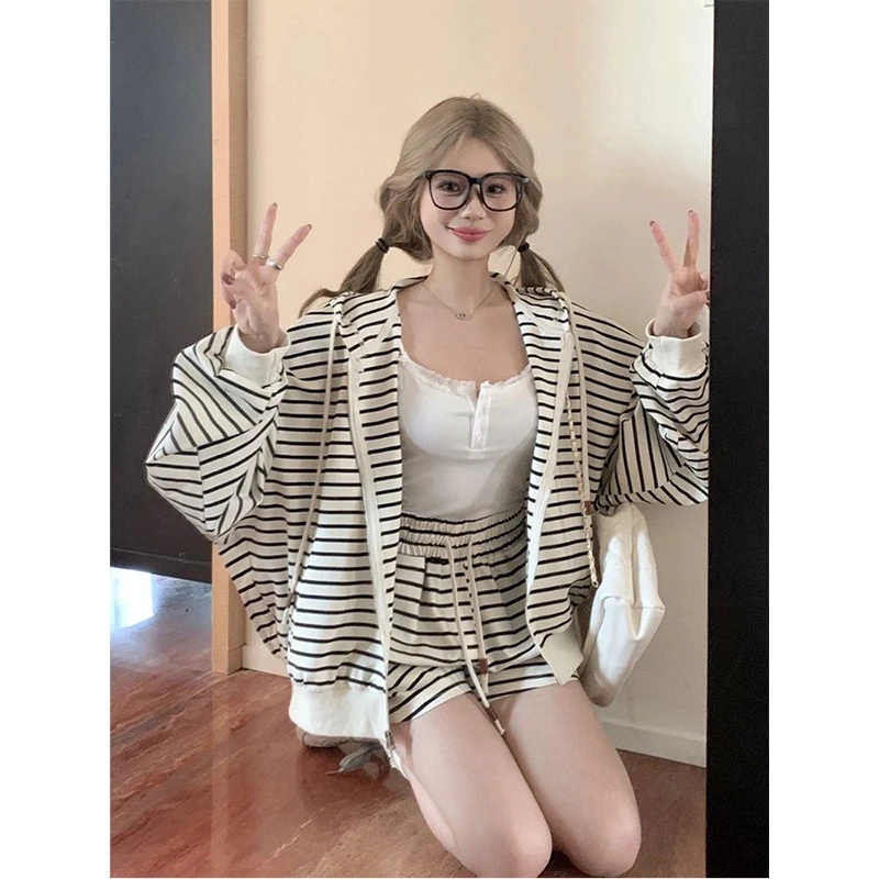 条纹卫衣套装女秋新款时尚运动休闲小个子减龄百搭宽松外套两件套