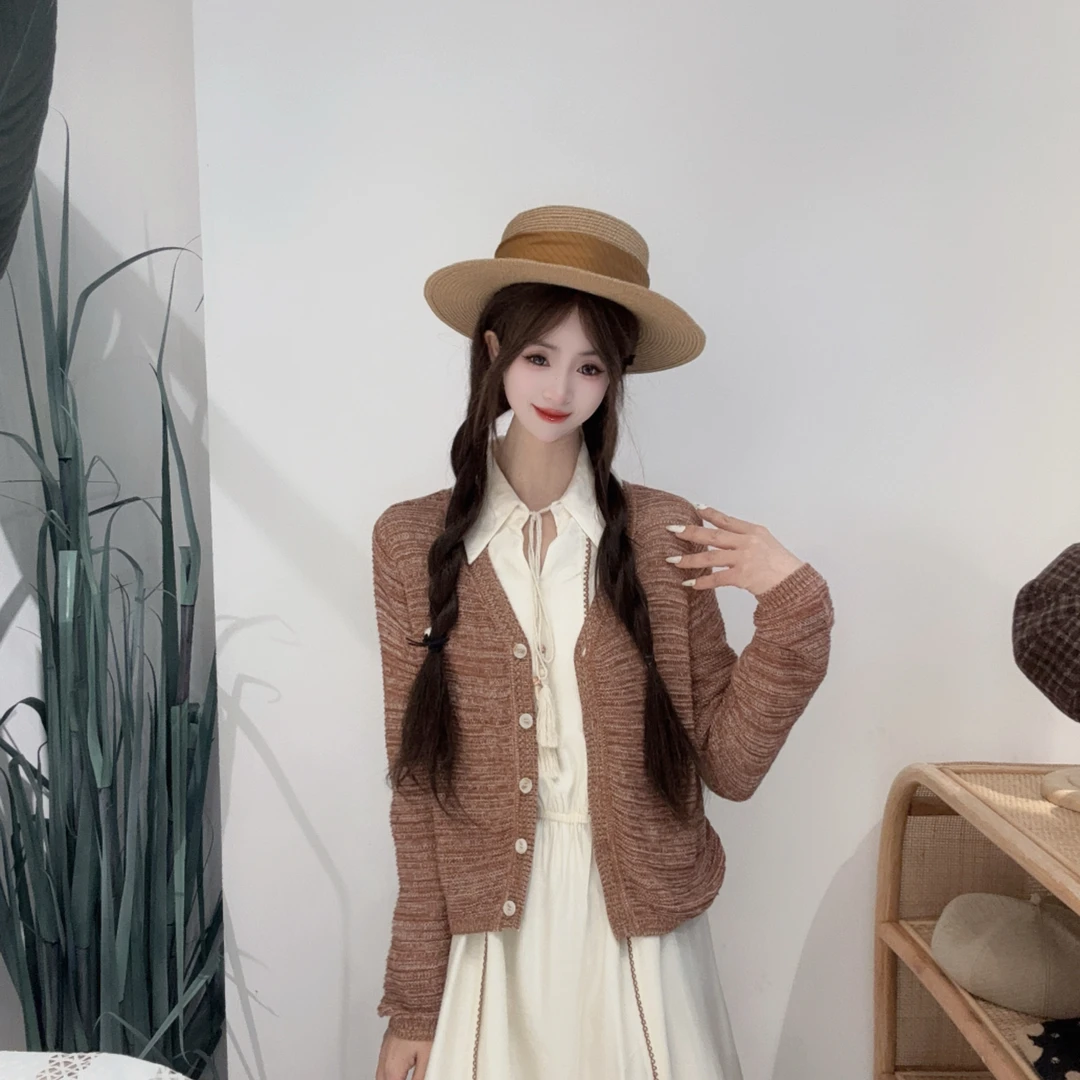 PC40290100复古风撞色彩虹条纹设计新款气质风/V领设计感针织开衫