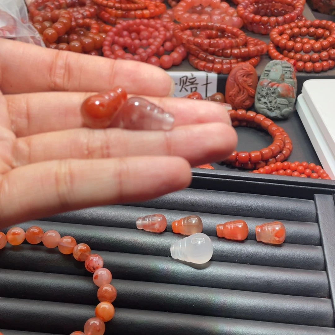 南红玛瑙手链未镶嵌