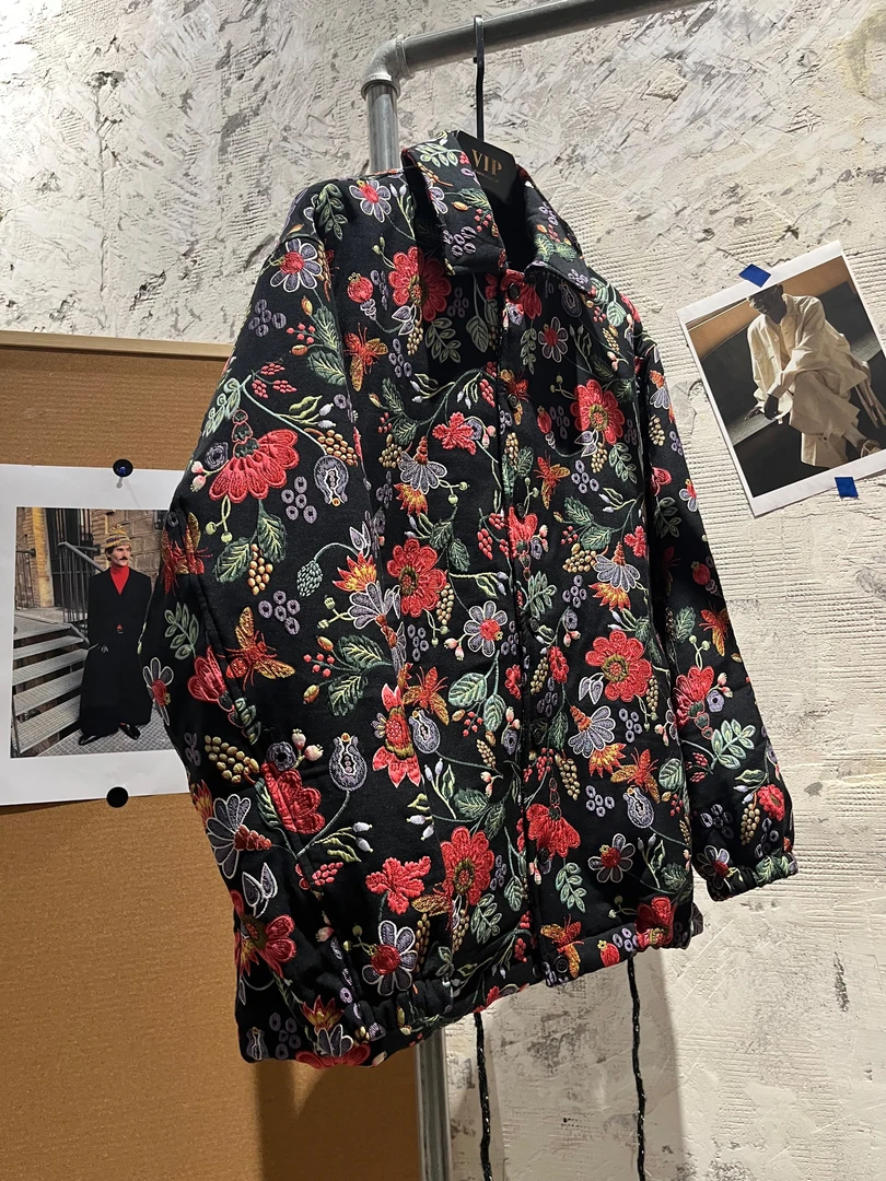 VIP studio 【25／秋】设计师加厚定制立体浮雕艺术花卉提花外套夹克