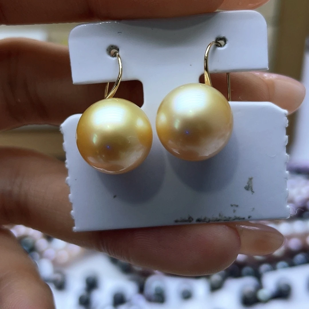 海水珍珠耳饰18K金镶嵌