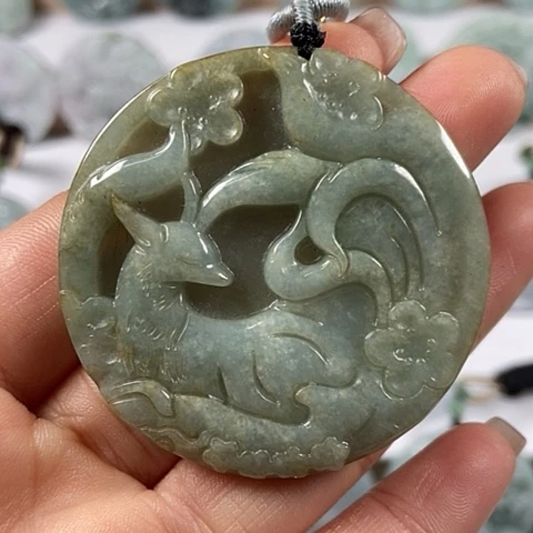 翡翠颈饰未镶嵌鹿牌福利