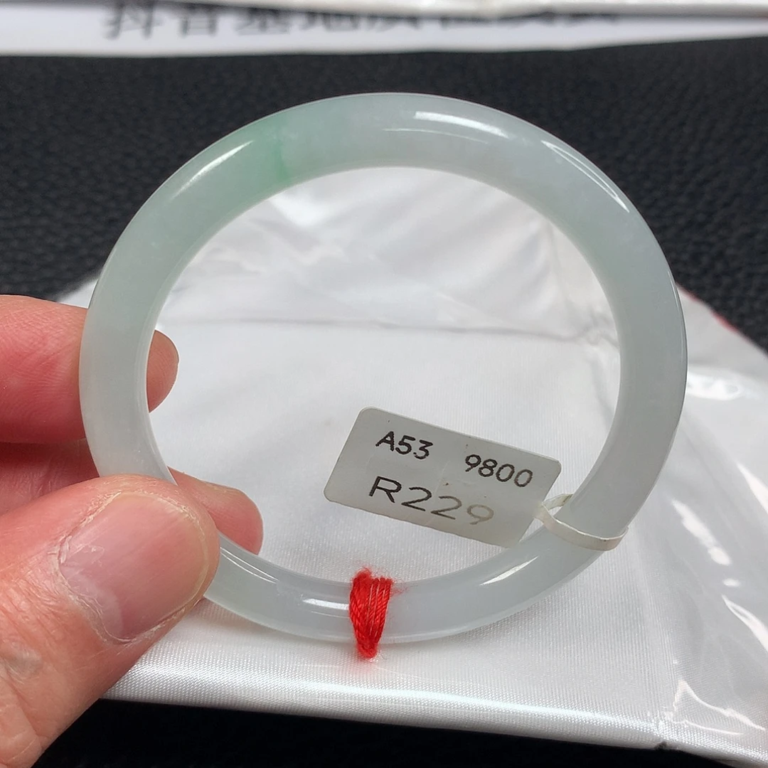 翡翠未镶嵌手镯天然翡翠手镯