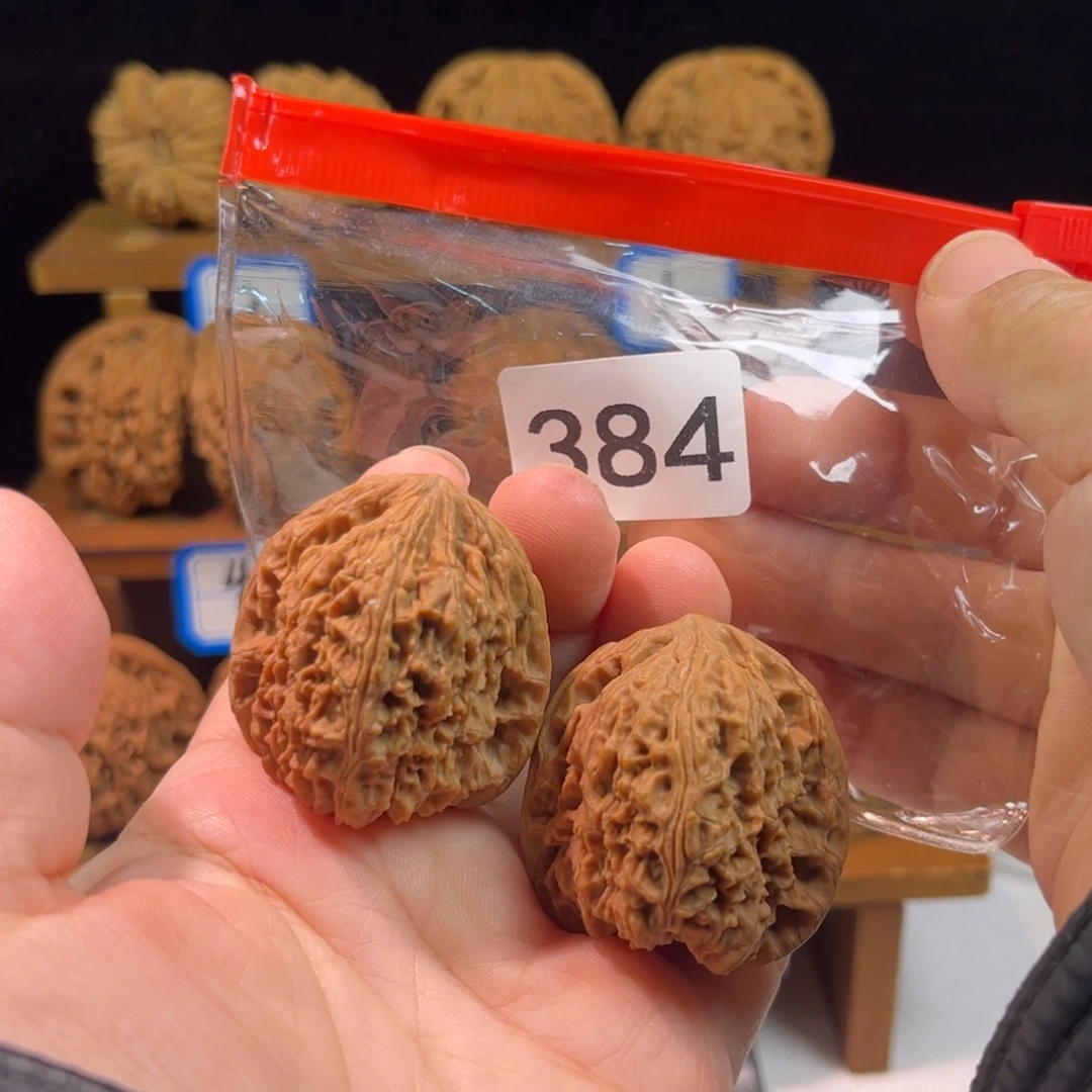 吊坠文玩核桃南疆36