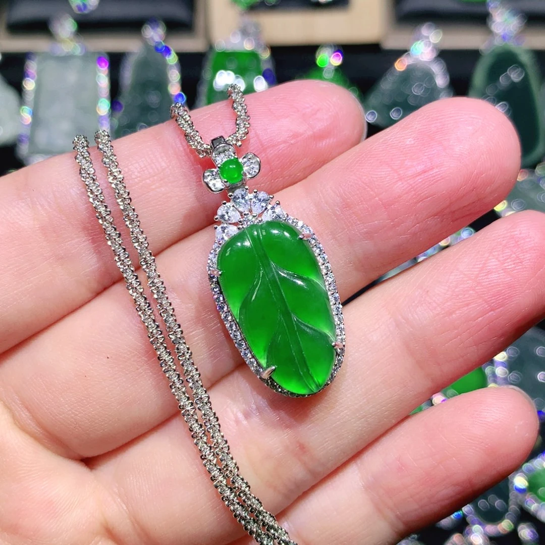 翡翠银S925镶嵌吊坠(赠链)