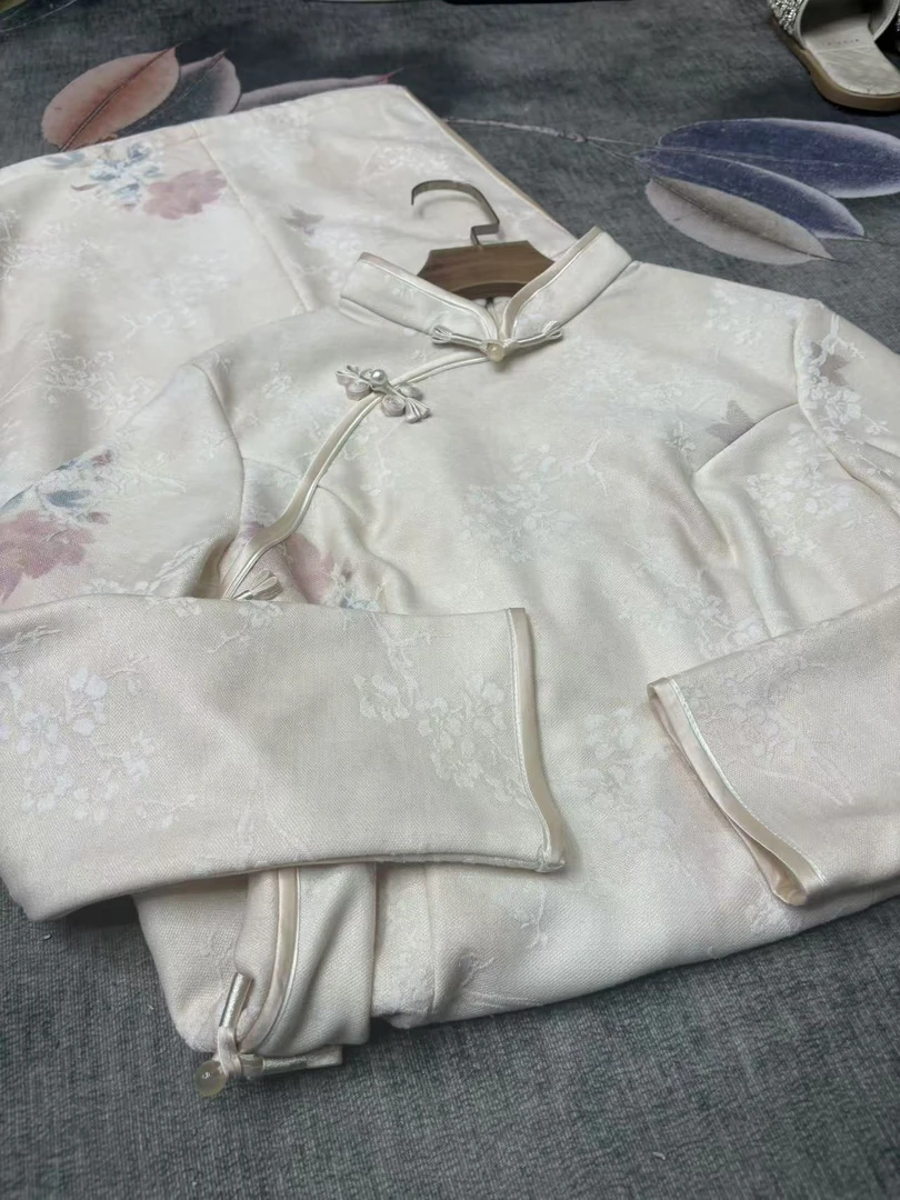 1590 米杏色 蝴蝶对扣 缠结扣 【月季】 旗袍