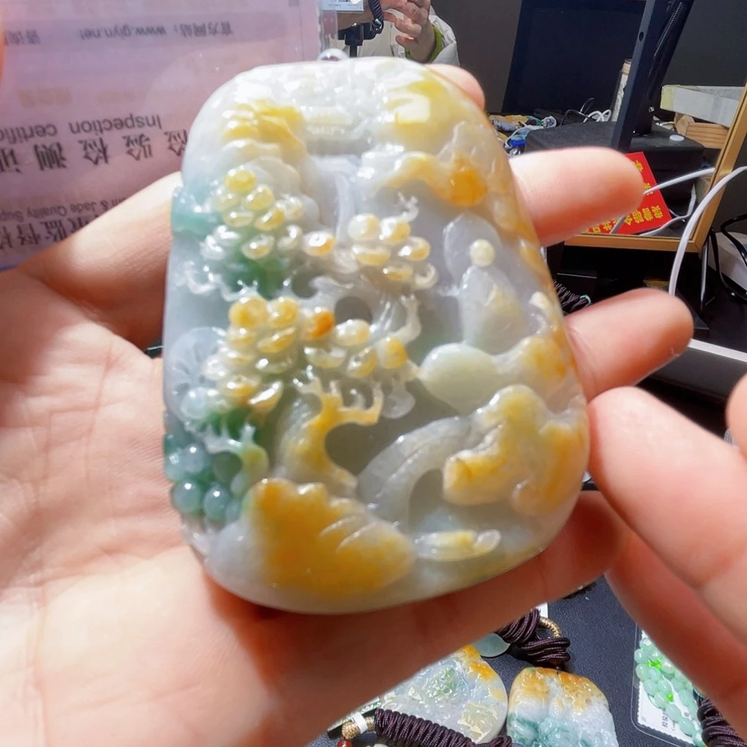 颈饰未镶嵌翡翠一