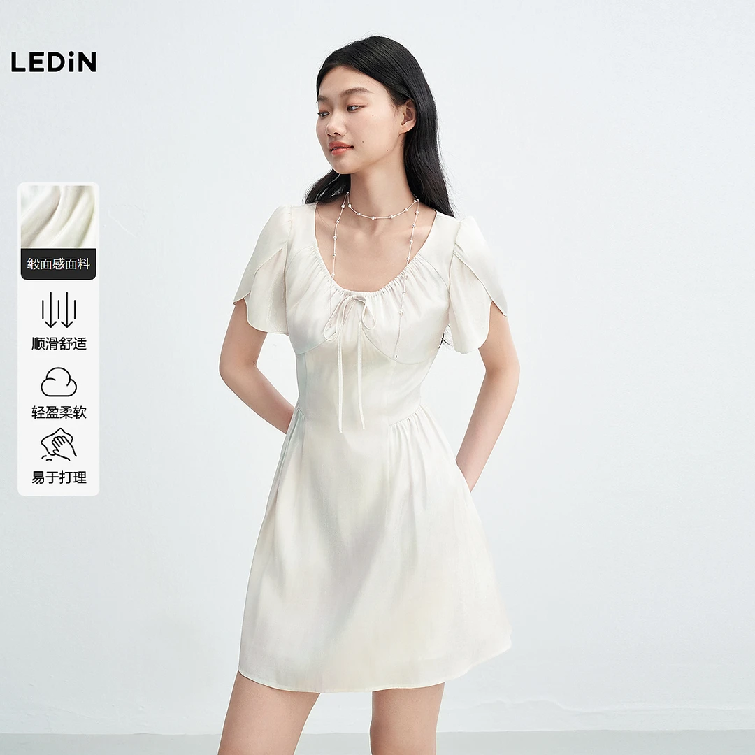 乐町缎面V领花苞袖连衣裙2357