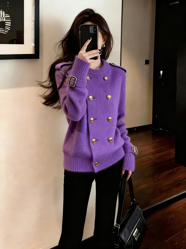 轻熟御姐风双排扣针织毛衣女秋冬软糯舒适开衫外套别致独特小上衣