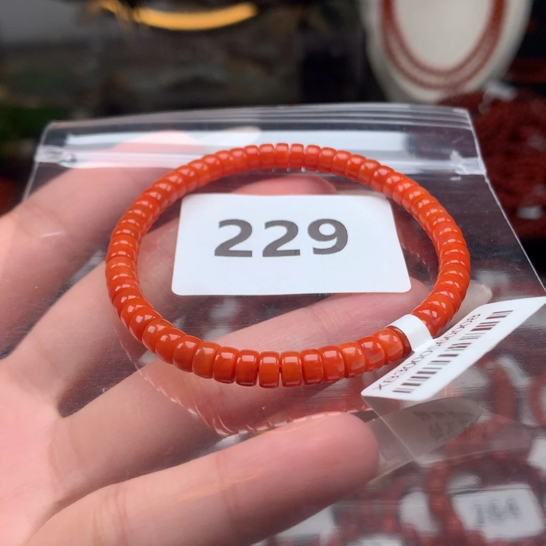 南红玛瑙手串未镶嵌5mm