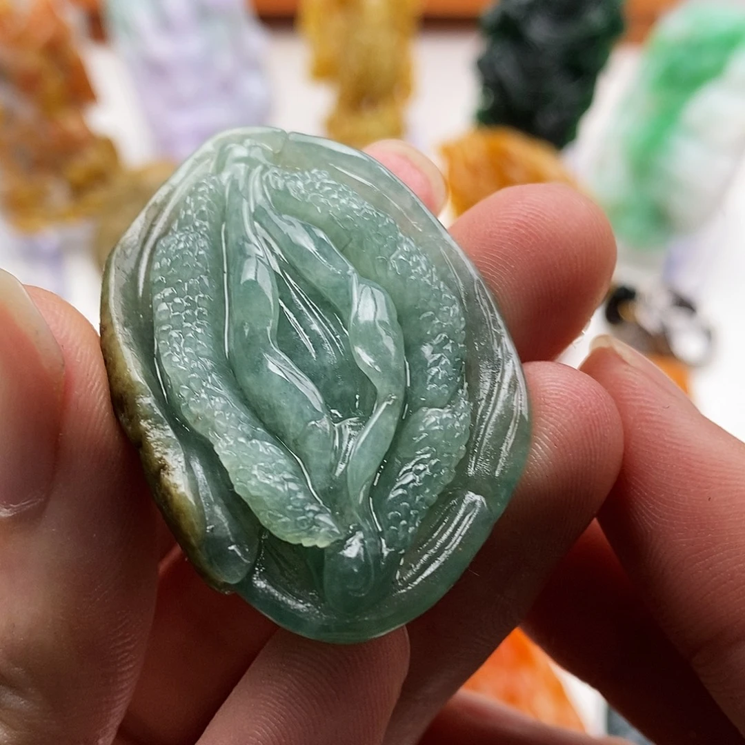 定制翡翠未镶嵌翡翠
